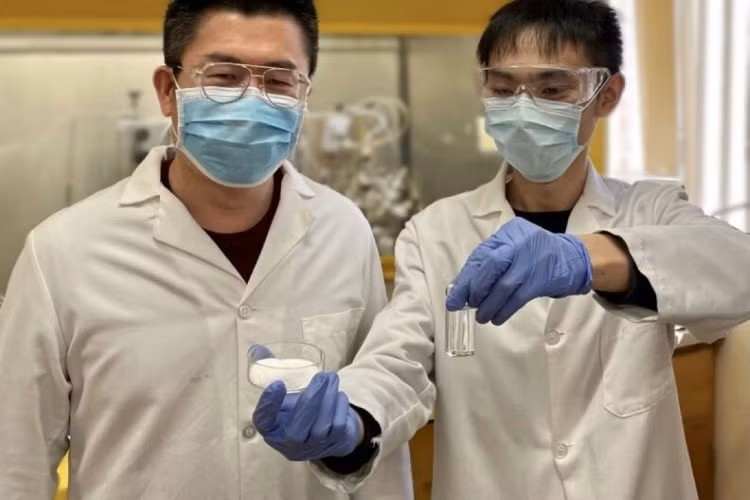 Quá trình biến đổi diễn ra trong một giờ.