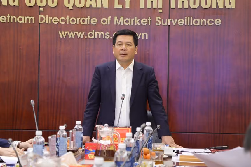 Bộ trưởng Bộ Công Thương Nguyễn Hồng Diên. Ảnh: Tổng cục QLTT.
