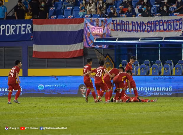 Niềm vui của các cầu thủ sau khi ghi bàn vào lưới U23 Thái Lan. (Nguồn: VFF).