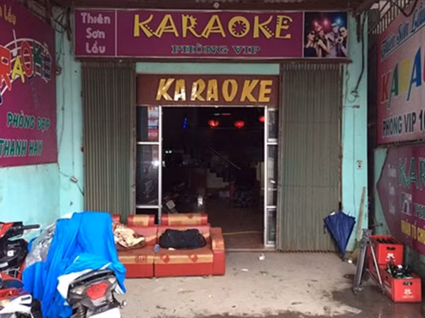 Quán karaoke Thiên Sơn Lầu.