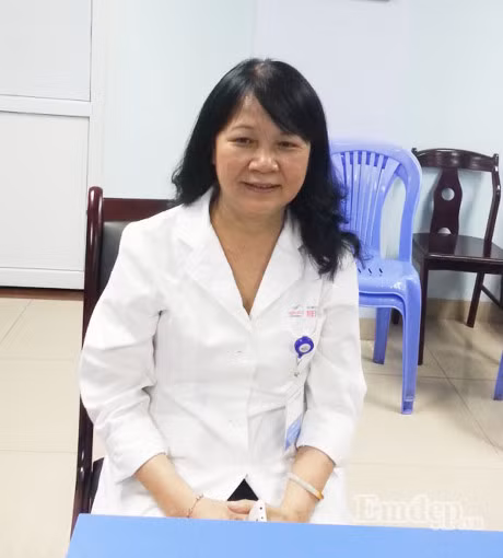 Ru nhau di xam moi, xam mat, 4 co gai choi than lay nhiem viem gan C - Anh 1