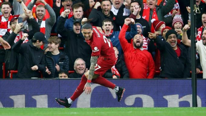Darwin Nunez rực sáng góp phần giúp đội nhà Liverpool hạ Southampton 3-1. Darwin Nunez rực sáng góp phần giúp đội nhà Liverpool hạ Southampton 3-1.