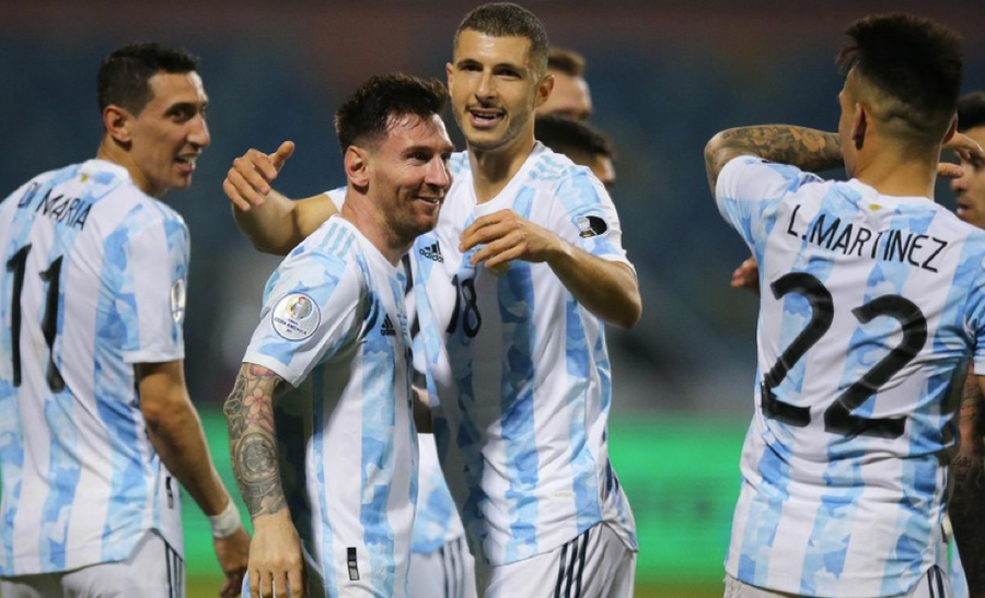 Messi cũng đang có kỳ World Cup thứ 5 trong sự nghiệp và sẽ vượt qua kỷ lục của huyền thoại Matthaus nếu Argentina vào tới bán kết giải đấu tại Qatar. Messi cũng đang có kỳ World Cup thứ 5 trong sự nghiệp và sẽ vượt qua kỷ lục của huyền thoại Matthaus nếu Argentina vào tới bán kết giải đấu tại Qatar.