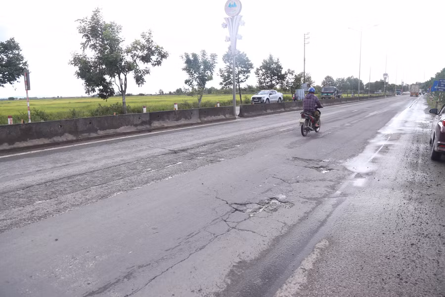 Mặc dù, cơ quan chức năng nhiều lần có văn bản đốc thúc nhưng nhà đầu tư vẫn chậm trễ công tác khắc phục.