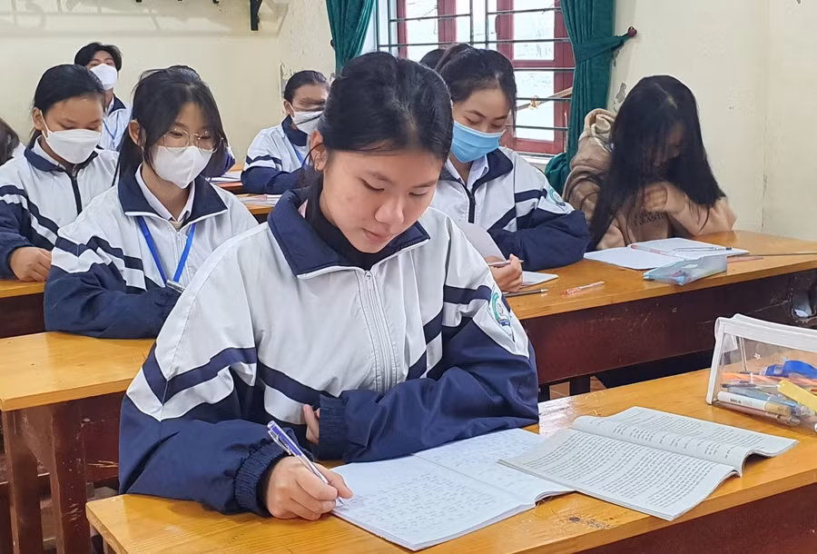 91 học sinh lớp 12 đạt IELTS từ 7.0 trở lên ở Hà Tĩnh được đặc cách công nhận học sinh giỏi tỉnh môn tiếng Anh.