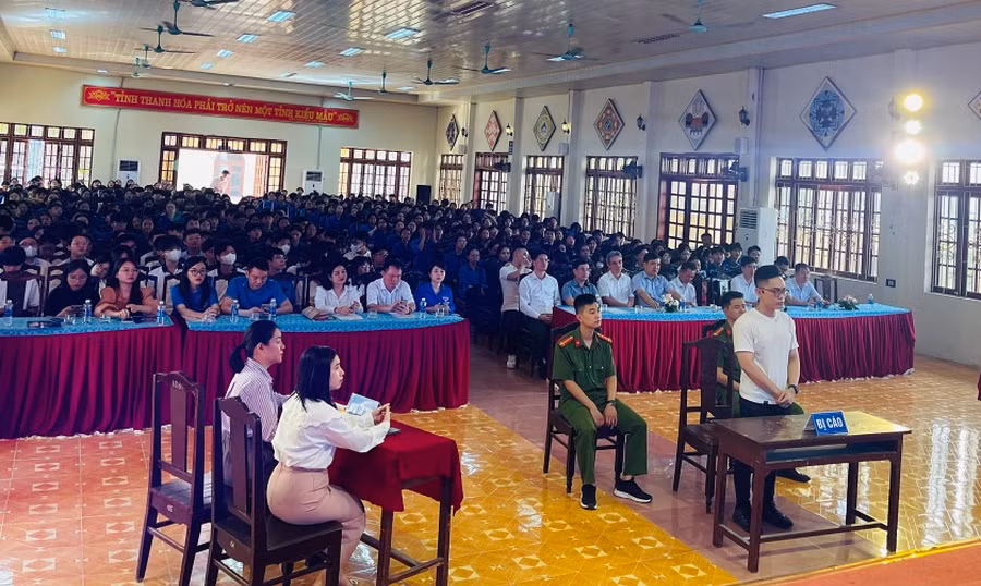 Đoàn VKSND tỉnh Thanh Hóa phối hợp với các đơn vị liên quan tổ chức 'phiên tòa giả định' tuyên truyền phòng chống xâm hại tình dục trẻ em.