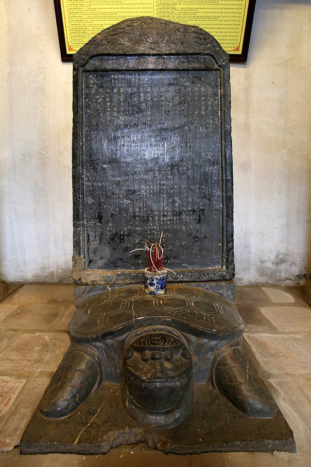 Văn bia Tiến sĩ khoa Mậu Thìn (1508) đời vua Lê Uy Mục đề danh Trạng nguyên Nguyễn Giản Thanh. Văn bia Tiến sĩ khoa Mậu Thìn (1508) đời vua Lê Uy Mục đề danh Trạng nguyên Nguyễn Giản Thanh.