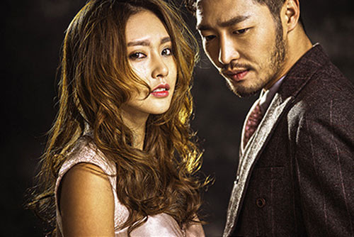 Tan vỡ gia đình chỉ vì bức “ảnh nóng” và vết son môi lạ