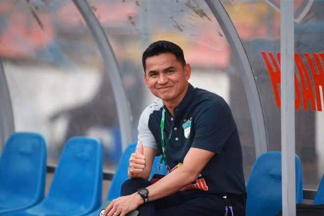 Văn Toàn và Hoàng Anh Gia Lai nhận “mưa” giải thưởng V-League 2021 ảnh 1