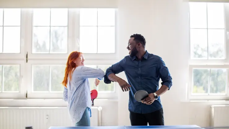 Việc có bạn thân là đồng nghiệp sẽ khiến nhân viên nhiệt huyết hơn. Việc có bạn thân là đồng nghiệp sẽ khiến nhân viên nhiệt huyết hơn.