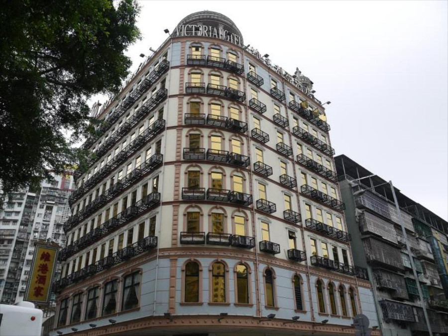 Quán ăn Bát Tiên được tu sửa thành khách sạn kiêm nhà hàng.