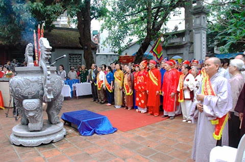 Hội thề Trung Hiếu ra đời sau khi vua Lý Thái Tông được thần Đồng Cổ báo mộng về việc 3 người em mưu phản. Ảnh: IT.