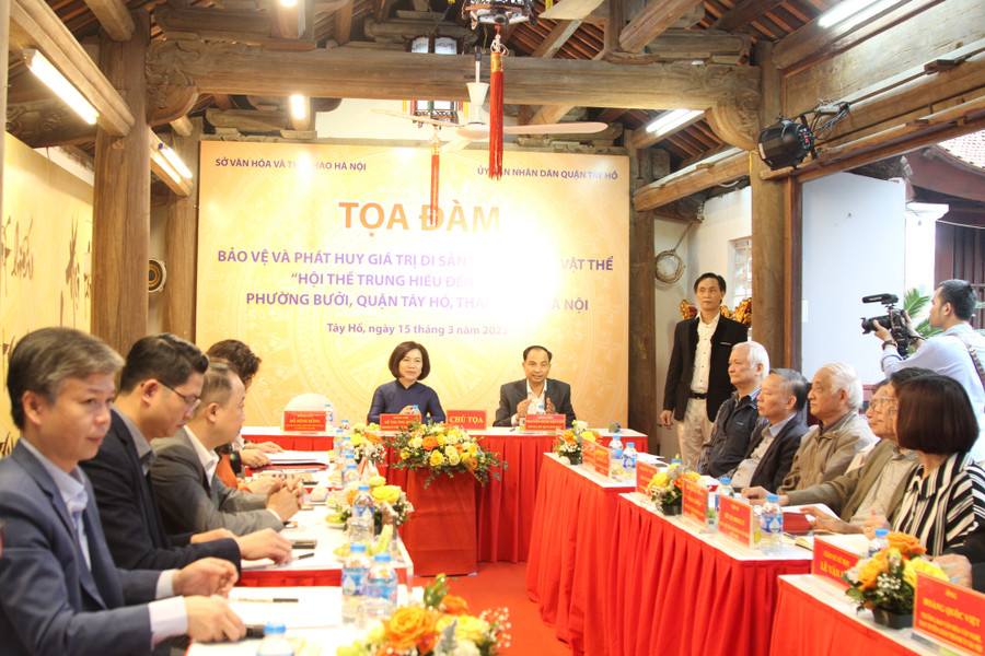 Tọa đàm “Bảo vệ và phát huy giá trị di sản văn hóa phi vật thể Hội thề Trung Hiếu” diễn ra tại đền Đồng Cổ - Hà Nội vào ngày 15/3/2023.