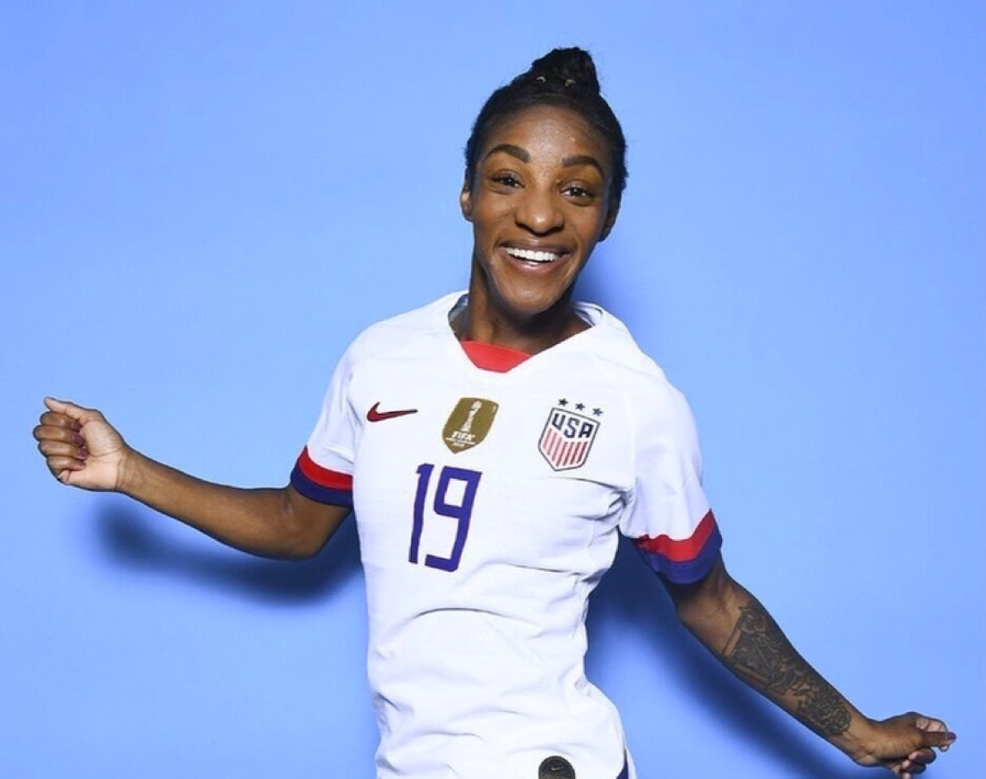 Hậu vệ Crystal Dunn thận trọng trước trận đấu với đội tuyển nữ Việt Nam. Hậu vệ Crystal Dunn thận trọng trước trận đấu với đội tuyển nữ Việt Nam.