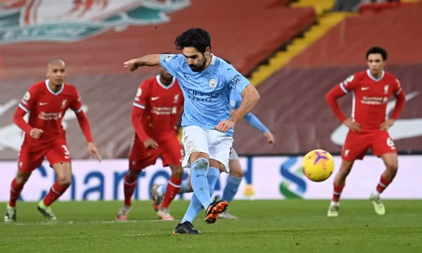 Man City hạ gục Liverpool 4-1 hồi tháng 2/2021.