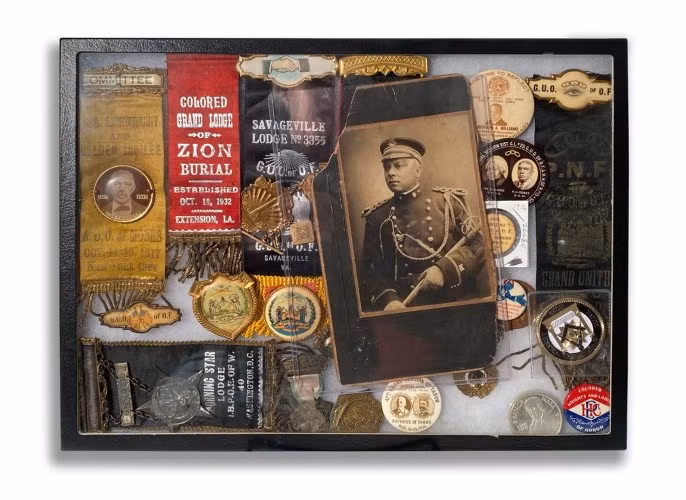 Kho cổ vật của cô giáo mê sử ảnh 1