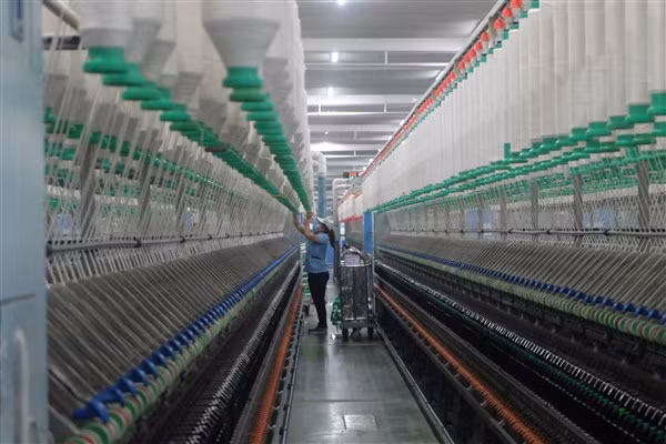 Năm 2022, Đà Nẵng sẽ tiếp tục thực hiện nhiệm vụ kép vừa phòng, chống, kiểm soát dịch bệnh, vừa đẩy mạnh khôi phục, tăng trưởng kinh tế - xã hội.