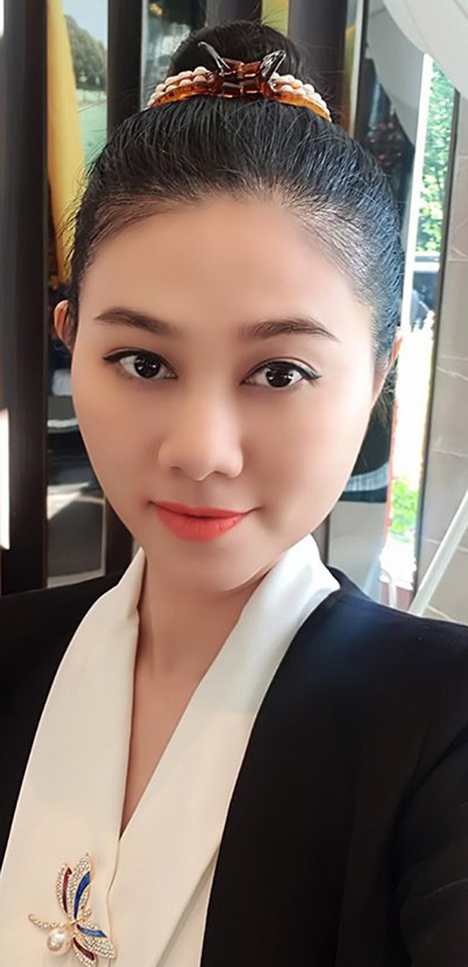 Cuộc sống không chồng con, kín tiếng của nghệ sĩ cải lương đình đám Quế Trân ảnh 4 Cuộc sống không chồng con, kín tiếng đời tư ở tuổi 38 của nghệ sĩ cải lương đình đám Quế Trân-5