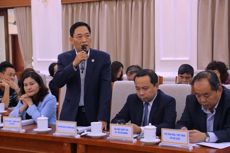 Các đại biểu phát biểu tại hội nghị. Ảnh Việt Hà