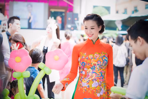 Sao Việt duyên dáng tại chương trình từ thiện Mottainai ảnh 3