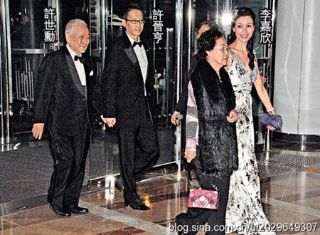 Sao nữ Hoa ngữ được mẹ chồng thương yêu như con đẻ - Ảnh 3 Sao nữ Hoa ngữ được mẹ chồng thương yêu như con đẻ - Ảnh 3