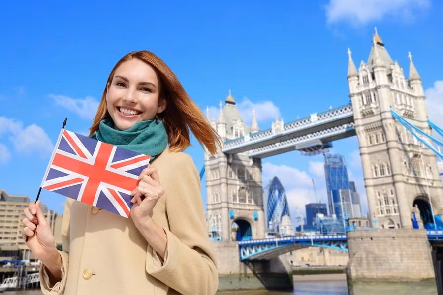 Thị thực là yếu tố thu hút sinh viên nước ngoài đến học tập tại Anh.