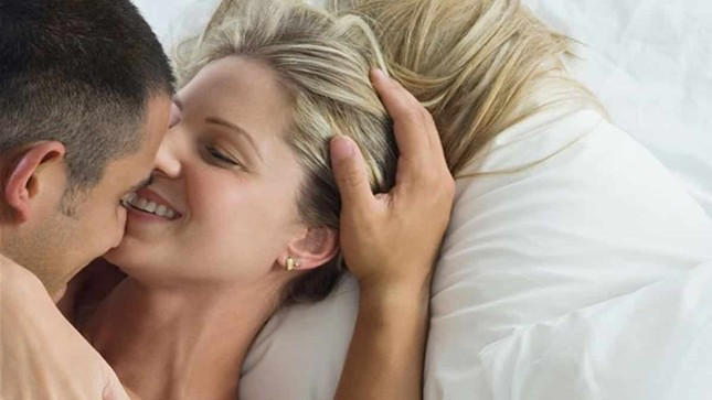 Quan hệ vào buổi sáng đem lại nhiều lợi ích cho nam và nữ Quan hệ vào buổi sáng đem lại nhiều lợi ích cho nam và nữ