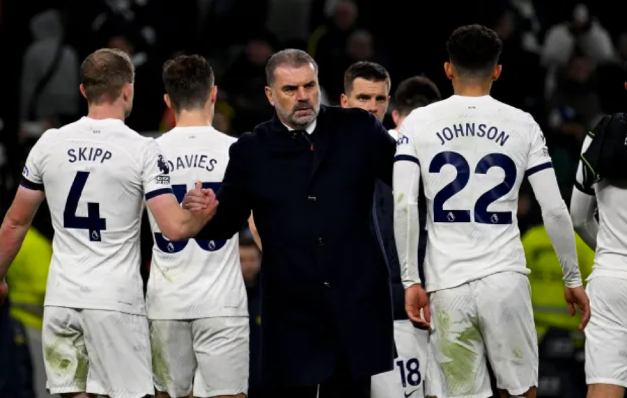 Đoàn quân của chiến lược gia Ange Postecoglou vừa thiết lập kỷ lục buồn tại Ngoại hạng Anh