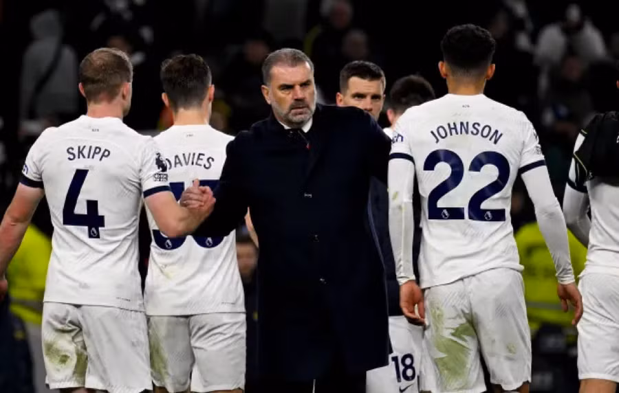 Đoàn quân của chiến lược gia Ange Postecoglou vừa thiết lập kỷ lục buồn tại Ngoại hạng Anh