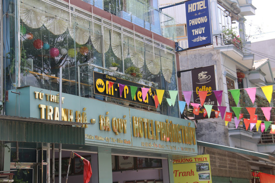 Bất ngờ những món hàng nhỏ xíu giá tiền tỷ trong khu chợ quê ở Yên Bái