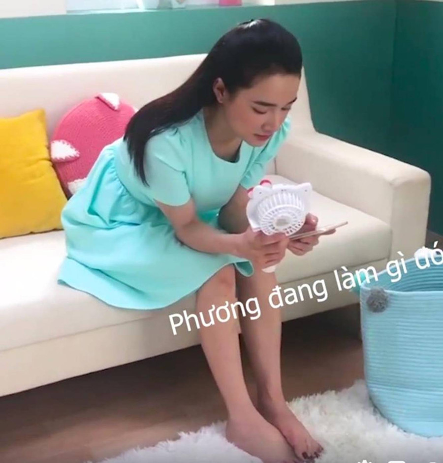 Nhã Phương liên tục lộ ảnh gầy gò, dáng khẳng khiu-7