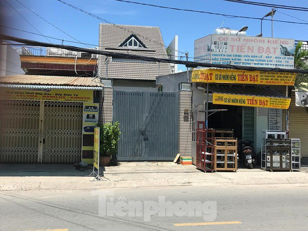 Vụ 2 bé trai chết ngạt khi cháy nhà: Phá được cửa vào thì các cháu đã lịm đi - Ảnh 4. Vụ 2 bé trai chết ngạt khi cháy nhà: Phá được cửa vào thì các cháu đã lịm đi - Ảnh 4.