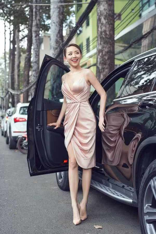 5 năm về lại Việt Nam, Tóc Tiên đã sở hữu khối tài sản kếch xù như thế nào?-4