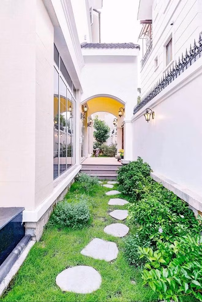 5 năm về lại Việt Nam, Tóc Tiên đã sở hữu khối tài sản kếch xù như thế nào?-6