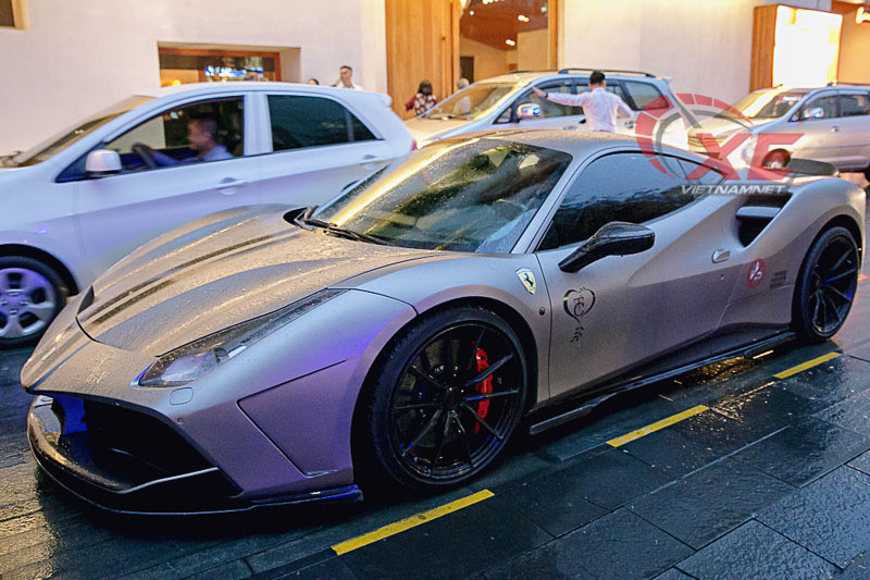 Dàn siêu xe trăm tỷ đổ về dự đám cưới Cường Đô la