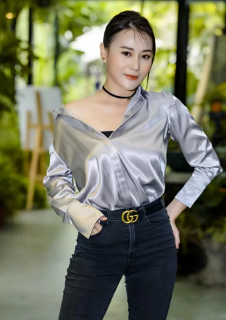Phương Oanh:  phuong oanh: