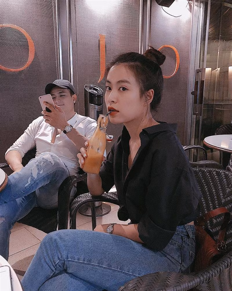 Vĩnh Thụy bất ngờ chia sẻ clip tình tứ với Hoàng Thùy Linh, dân mạng nghi cặp đôi châu về hợp phố-5