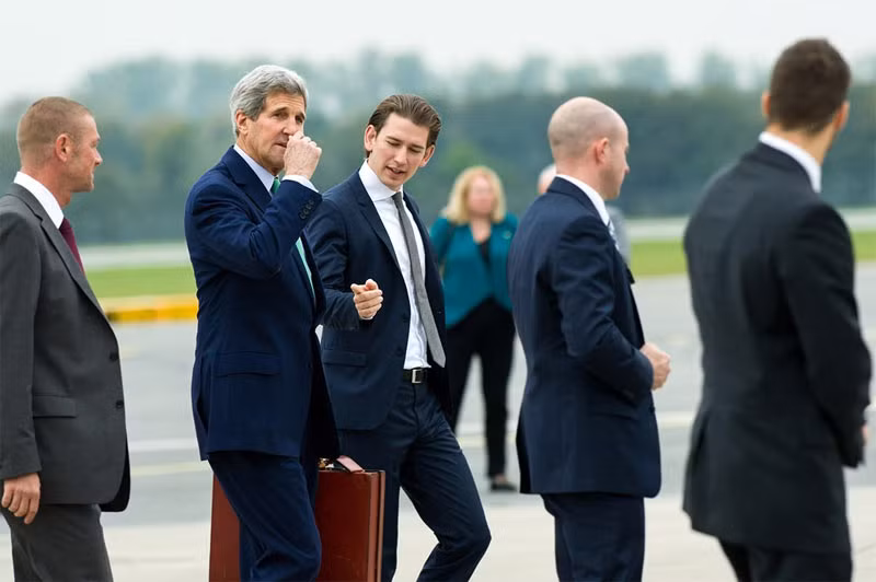 Sebastian Kurz, Ngoại trưởng, Áo, điển trai, thăng tiến