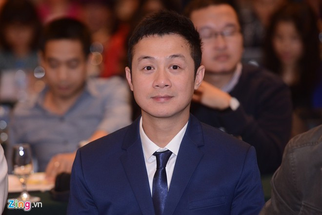 Dẫn chương trình ấn tượng, chơi đàn hay nhưng Anh Tuấn còn có một biệt tài khác chính là hát và đọc rap. Anh từng bất ngờ kết hợp với ca sĩ trẻ Hà Lê trình diễn bản rap đầy ngẫu hứng trong một chương trình Bài hát Việt vào năm 2014. Dù chưa thực sự hoàn hảo nhưng người dẫn chương trình mảng âm nhạc lâu năm này khiến khán giả không khỏi thích thú với tiết mục hài hước này. Những biên tập viên truyền hình hát hay như ca sĩ