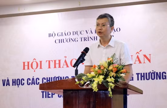 PGS.TS Nguyễn Văn Hiền - Phó Giám đốc Chương trình ETEP phát biểu khai mạc hội thảo