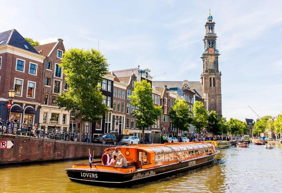 AMSTERDAM: Thành phố kênh đào