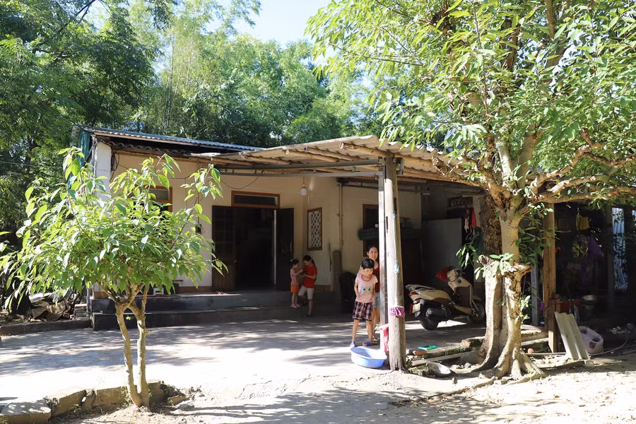 Ngôi nhà của ông Trần Đức Trường có 3 thế hệ cùng sinh sống. Ảnh: Phạm Tâm