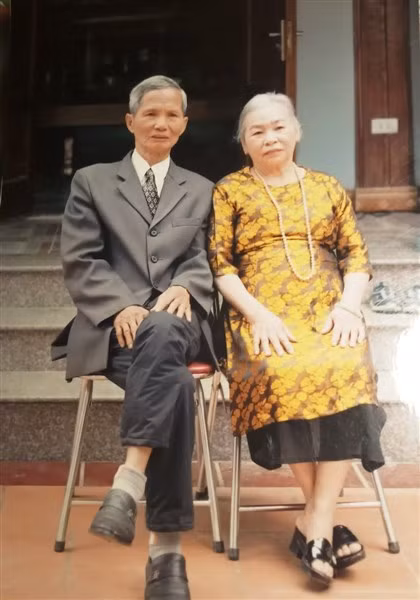 Ông Hà Minh Quang và vợ Trịnh Thị Mận từng công tác trong ngành Giáo dục.