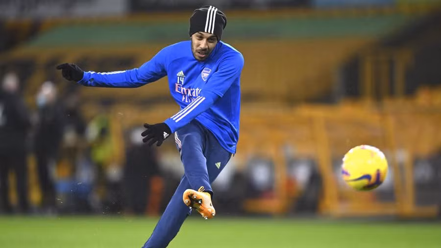 Số phận như “chỉ mành treo chuông” của 9 cầu thủ lừng lẫy ảnh 2