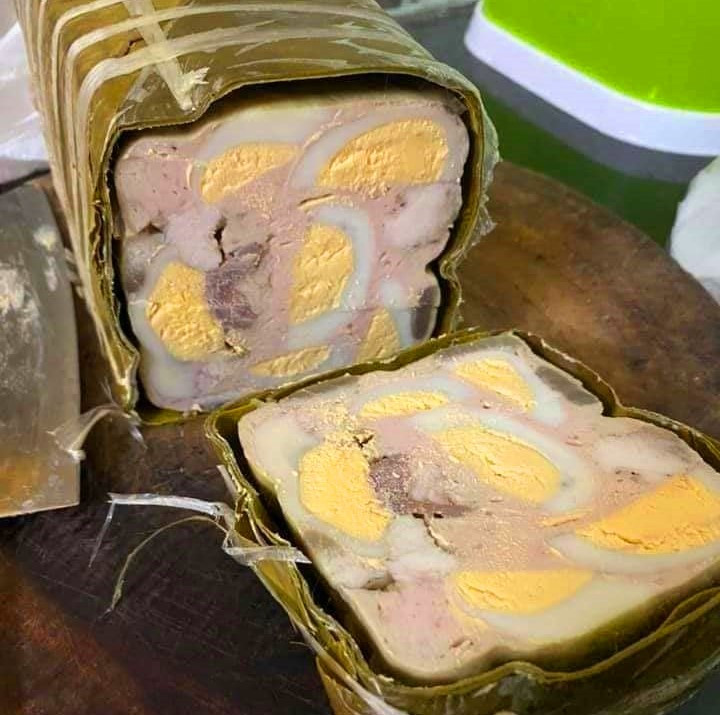 Không ai ở Nộn Khê biết món giò trứng có từ bao giờ. Không ai ở Nộn Khê biết món giò trứng có từ bao giờ.