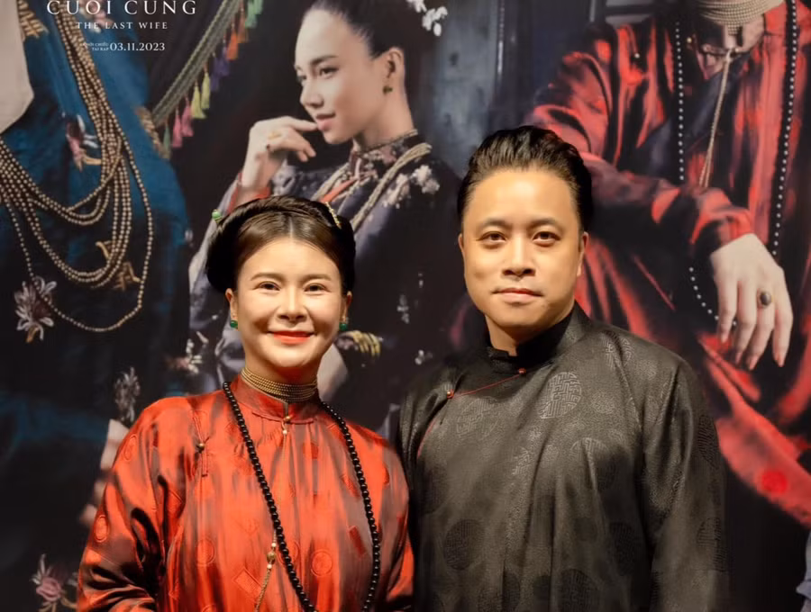 NSƯT Kim Oanh và đạo diễn Victor Vũ.