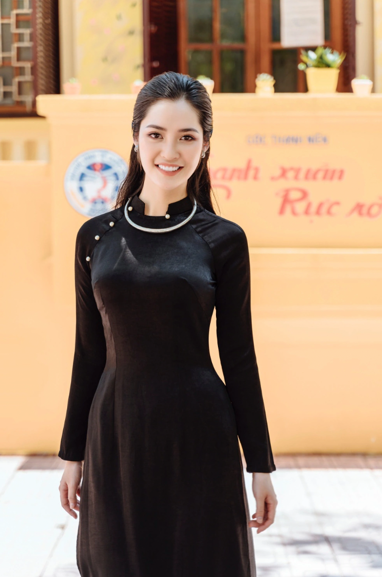 Tháng 6/2023, Nông Thúy Hằng chính thức nhận bằng tốt nghiệp loại giỏi của Trường Đại học Kinh tế Quốc dân. Tháng 6/2023, Nông Thúy Hằng chính thức nhận bằng tốt nghiệp loại giỏi của Trường Đại học Kinh tế Quốc dân.