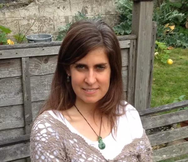 Nghiên cứu của GS Penelope Lewis liên quan đến việc điều khiển sóng não để tăng cường trí nhớ và chống lại chứng sa sút trí tuệ.