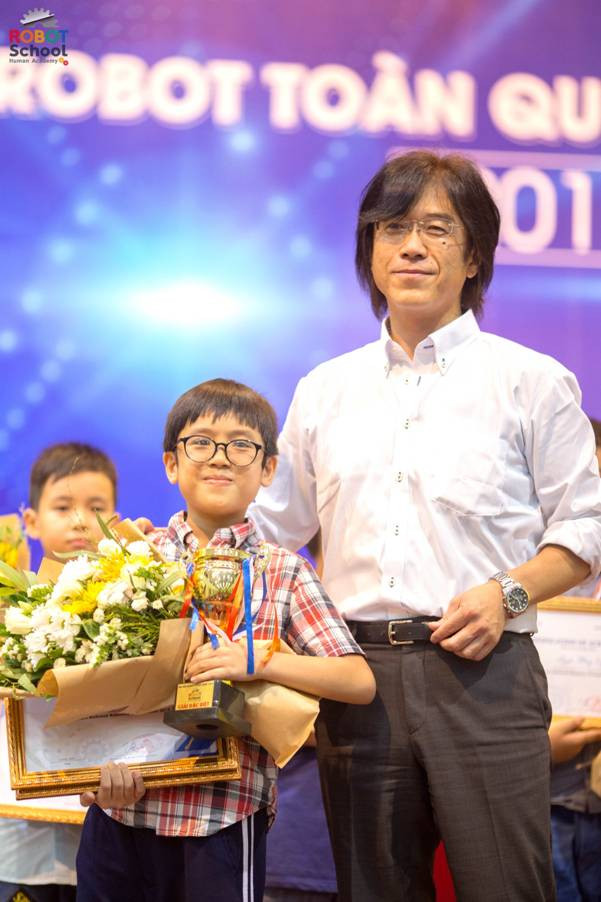 Thí sinh 11 tuổi xuất sắc giành vé tham dự Đại hội Robot quốc tế lần thứ 9 ảnh 3 Thí sinh 11 tuổi xuất sắc giành vé tham dự Đại hội Robot quốc tế lần thứ 9 ảnh 3
