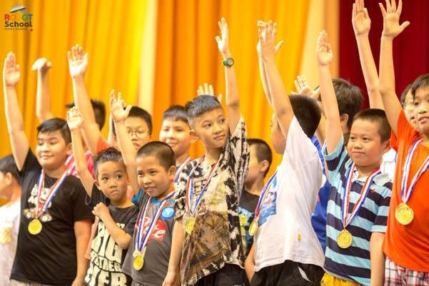 Các thí sinh được trao giải. Các thí sinh được trao giải.